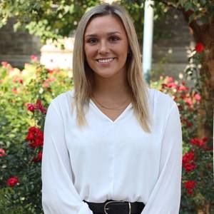 Meet your Posher, Julia